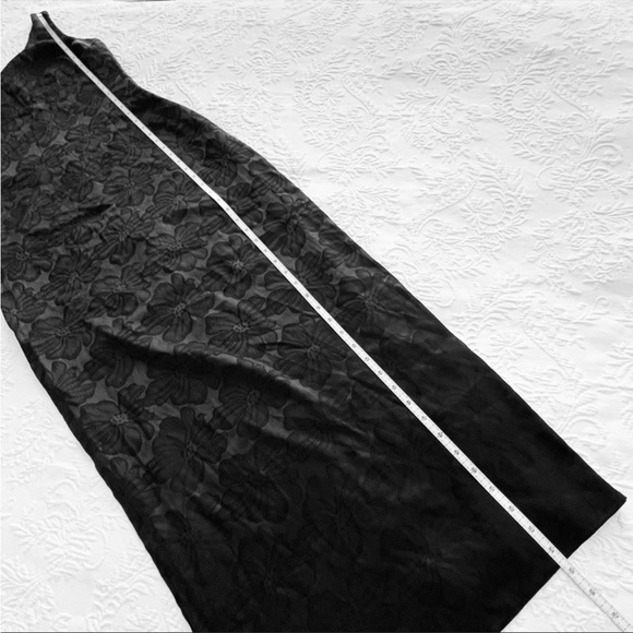 NWOT Lulus Chasing Desire Black Satin Jacquard One-Shoulder Maxi Dress Medium - Picture 11 of 11